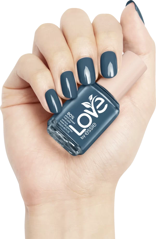 LOVE BY ESSIE Nagellack 200 DOIN‘ MY BEST 7