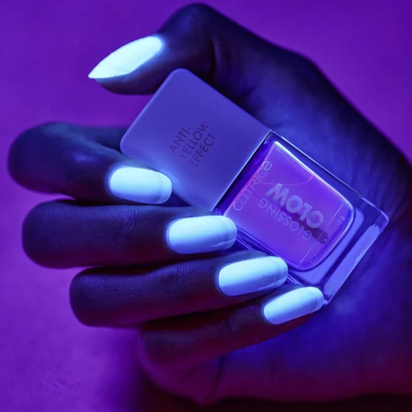 Catrice Glossing Glow Nail Lacquer 010 5